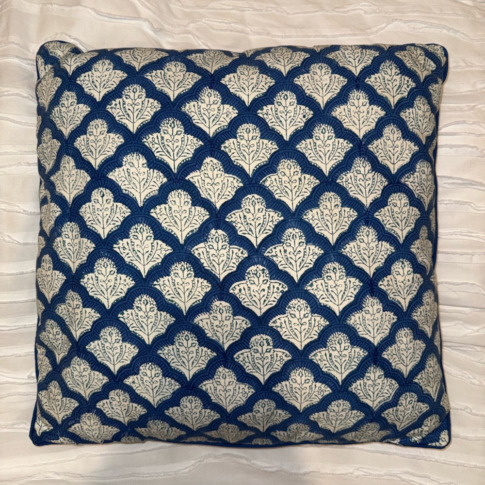 Roberta Roller Rabbit Jemina Pillow Cover